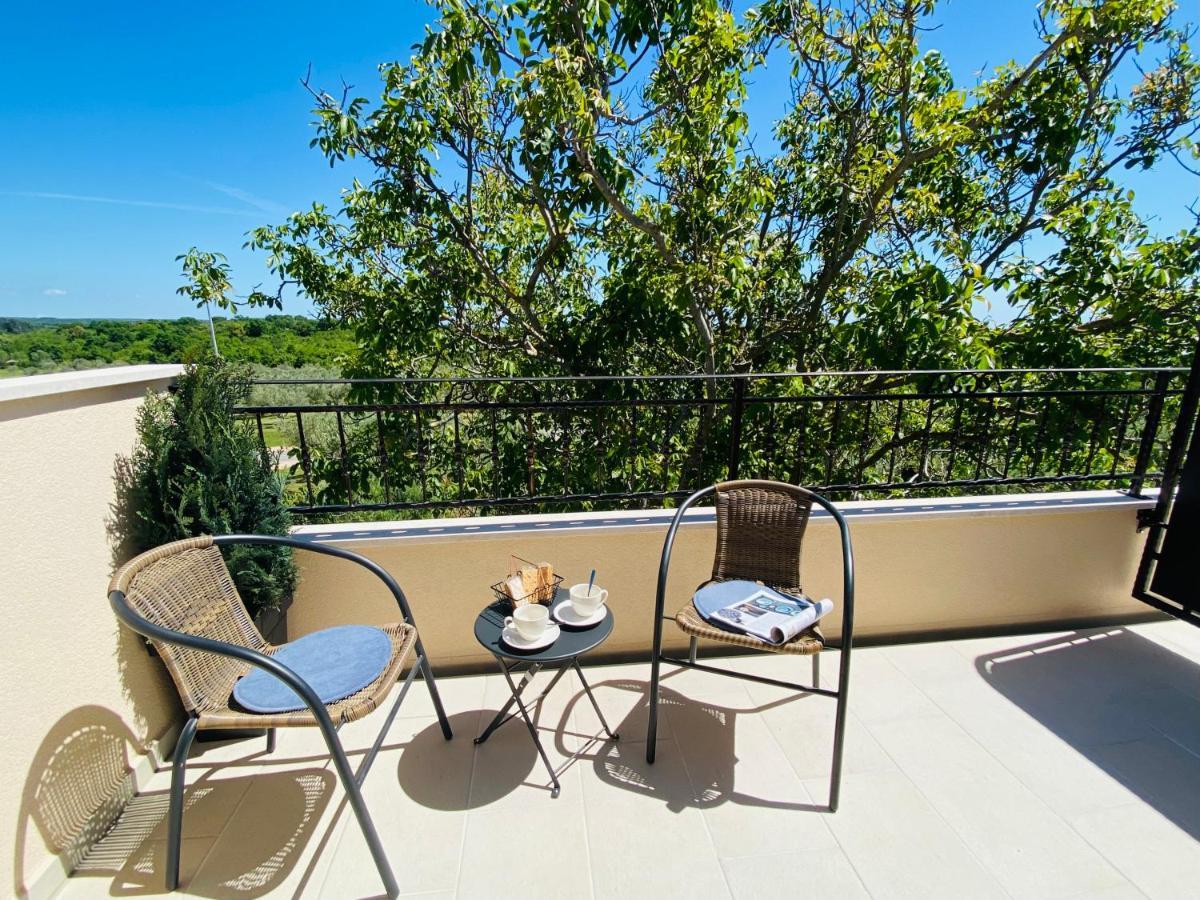 Boutique Rooms Mare Fabulas Rovigno Esterno foto