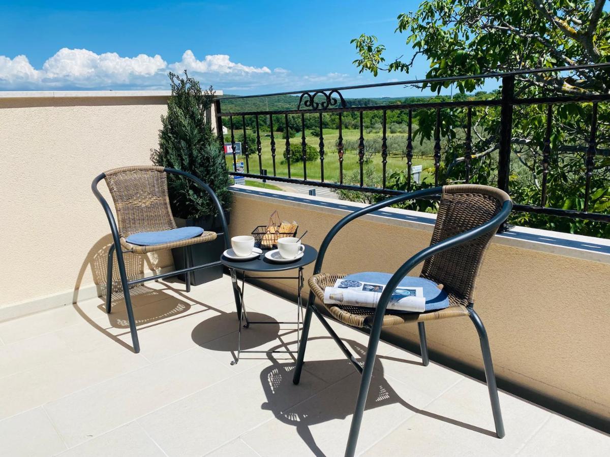 Boutique Rooms Mare Fabulas Rovigno Esterno foto