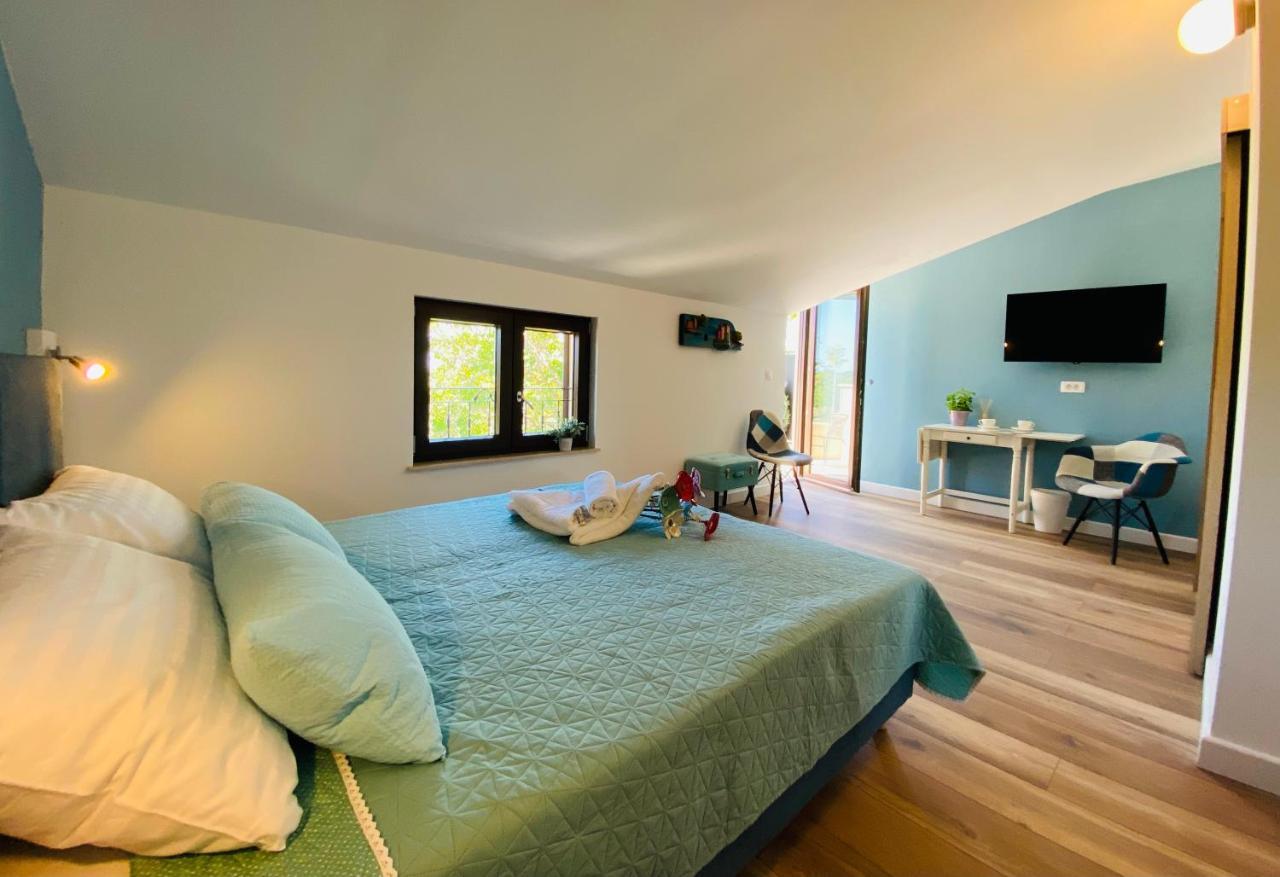 Boutique Rooms Mare Fabulas Rovigno Esterno foto
