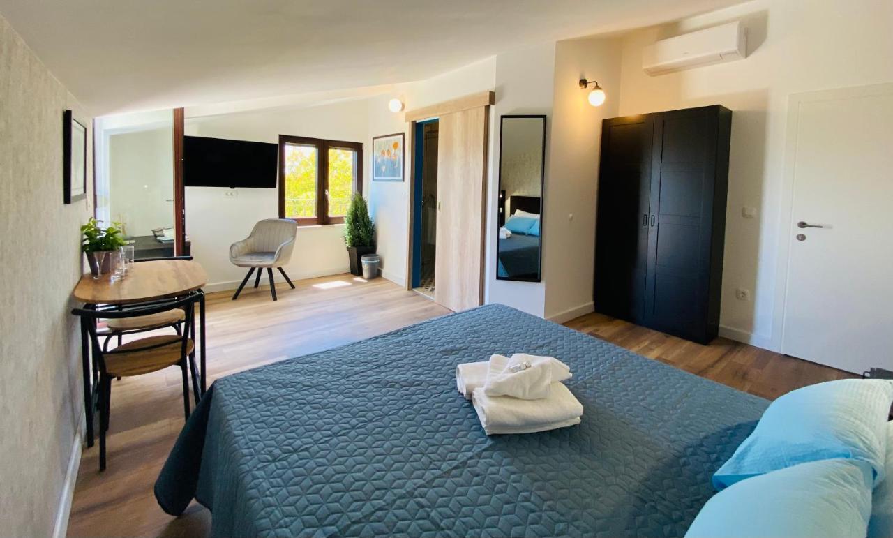 Boutique Rooms Mare Fabulas Rovigno Esterno foto