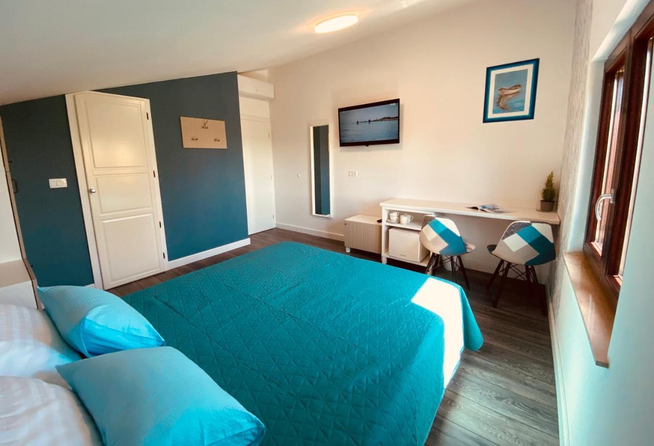 Boutique Rooms Mare Fabulas Rovigno Esterno foto
