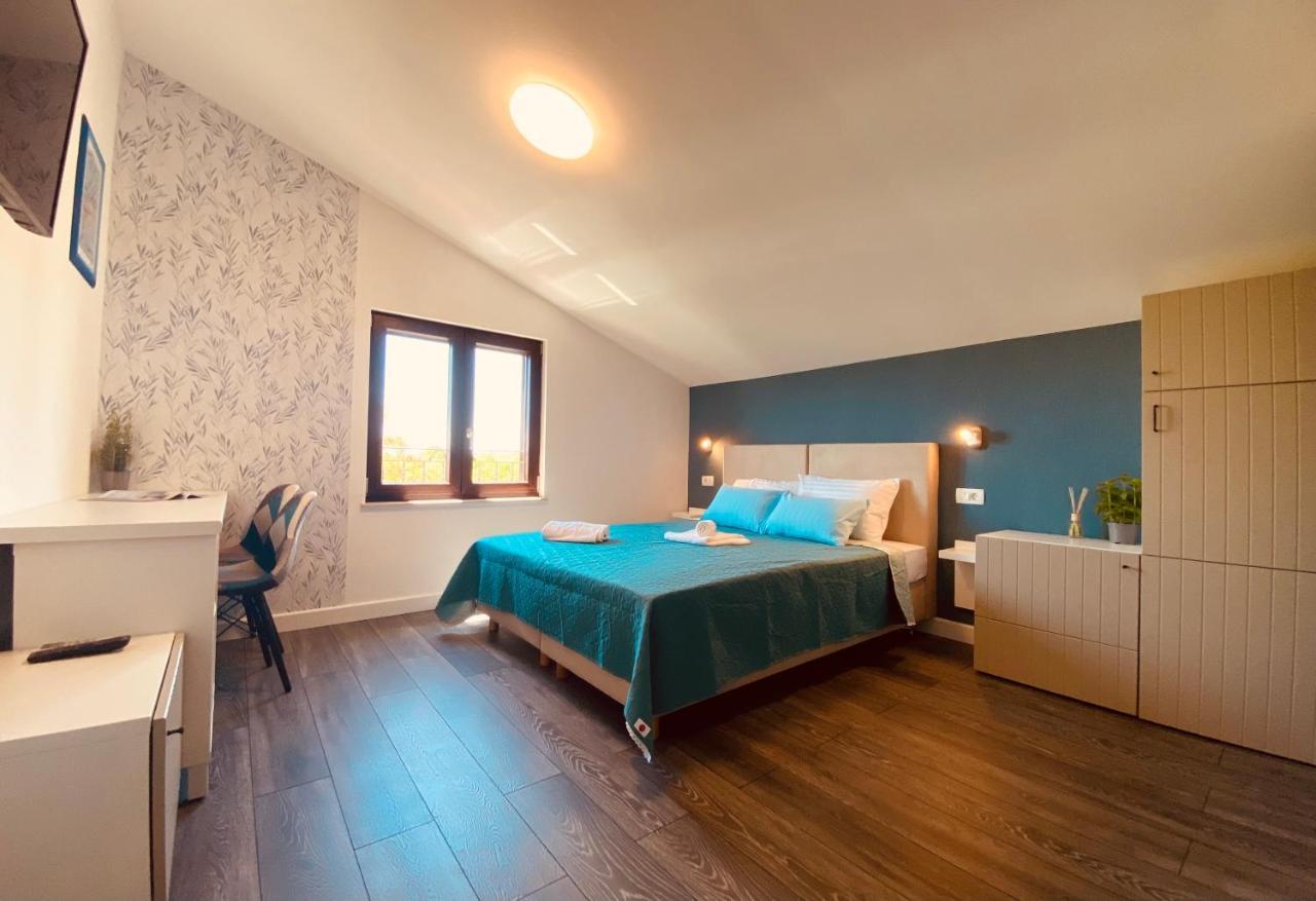Boutique Rooms Mare Fabulas Rovigno Esterno foto